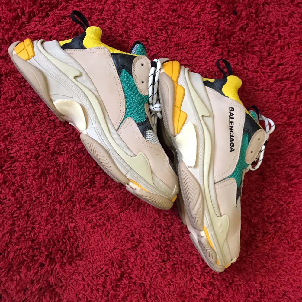 TRIPLE S TRAINERS